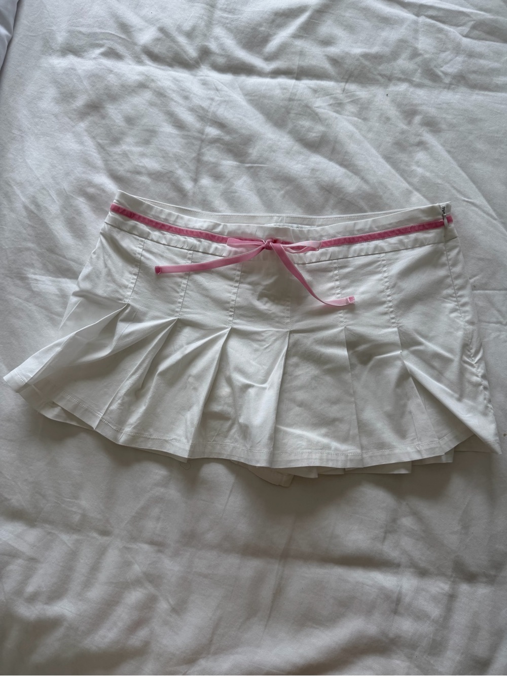 White Pleated Mini Skirt with Pink Trim - Picture 1 of 3